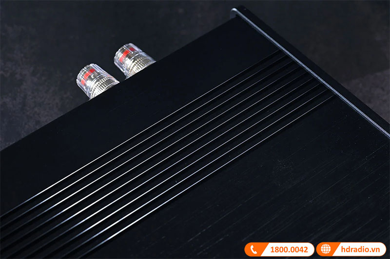 thiết kế tủ hoàn toàn bằng kim loại