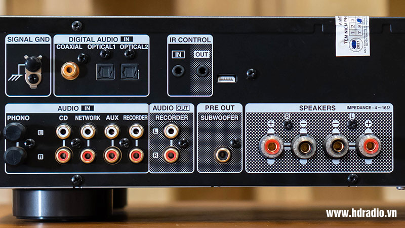 can canh mat sau amply denon pma 600ne 