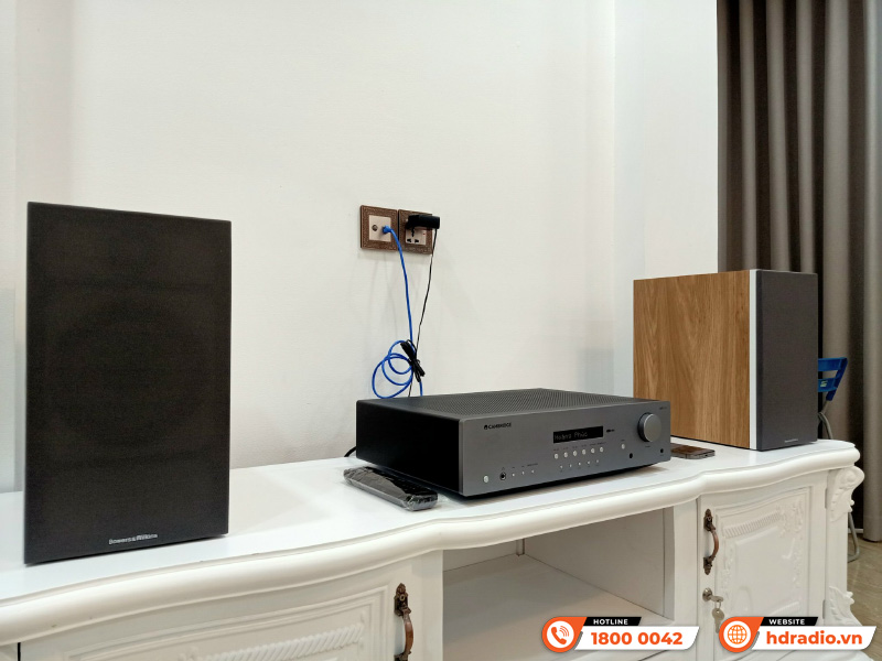 amply Cambridge Audio AXR100