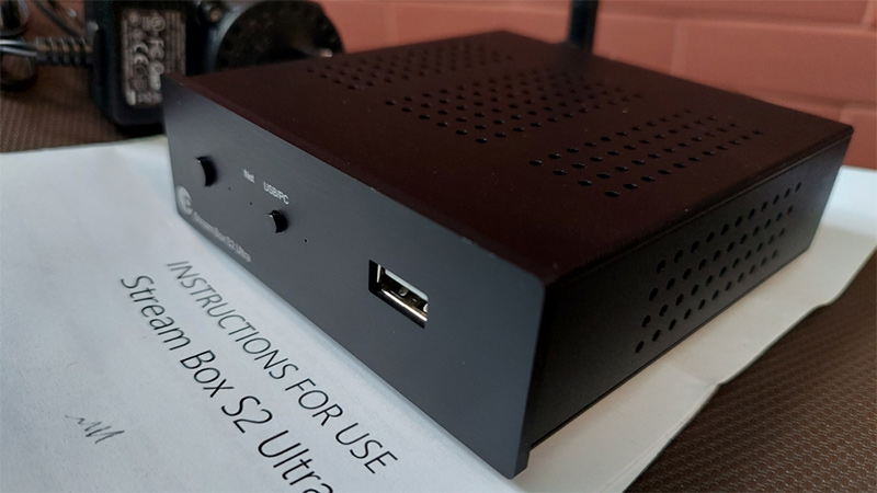 Lỗ thông hơi trên Stream Box S2 Ultra