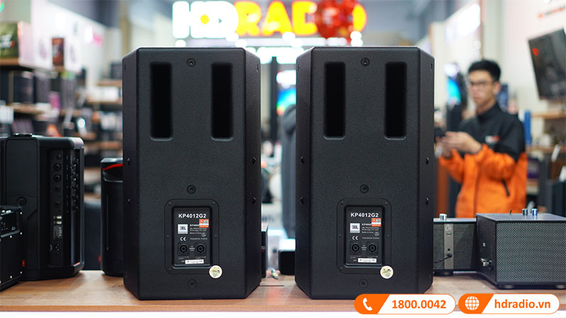 anh-thuc-te-loa-JBL-KP4012G2-5