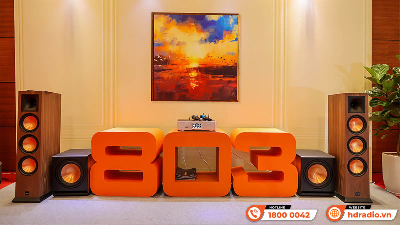 Loa Paramax EURO 803 Limited