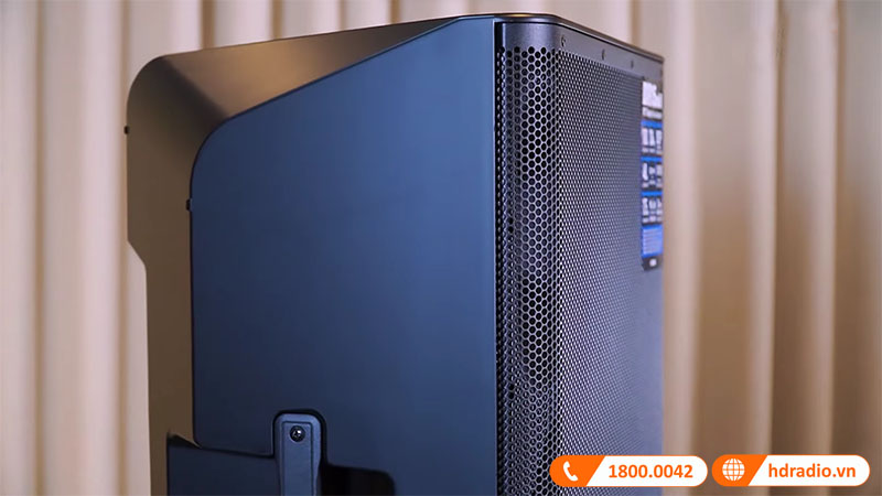 vỏ loa được đúc trong vỏ nhựa ABS chắc chắn