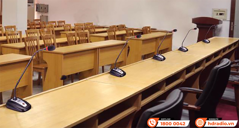 Ứng dụng Micro Cổ Ngỗng Takstar MS-208W