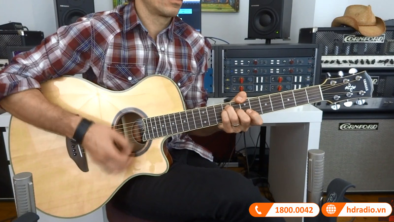 Đàn Guitar Yamaha APX700IIL
