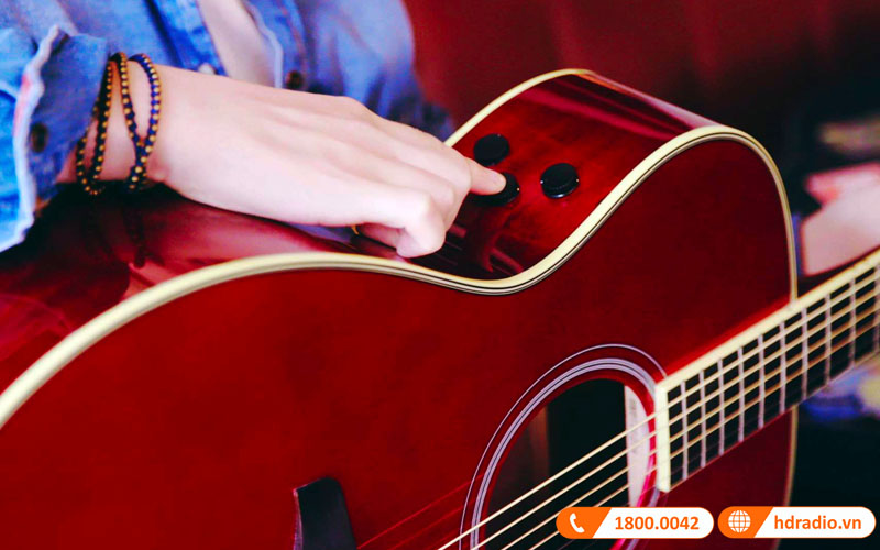 Đàn Guitar Yamaha FS-TA