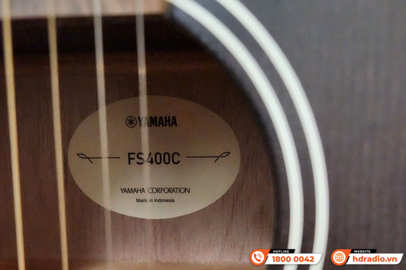 Đàn Guitar Yamaha FS400C