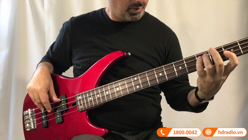 Đàn Guitar Yamaha TRBX174