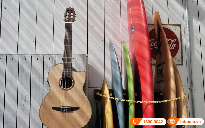 Đàn Guitar Yamaha NTX500