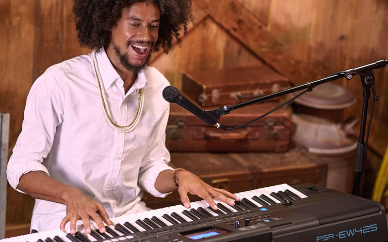 Đàn Organ Yamaha PSR EW425