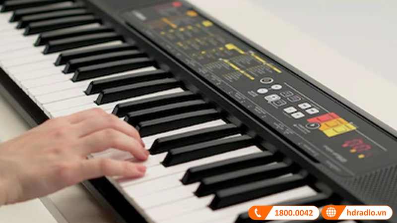 Đàn Organ Yamaha PSR F52