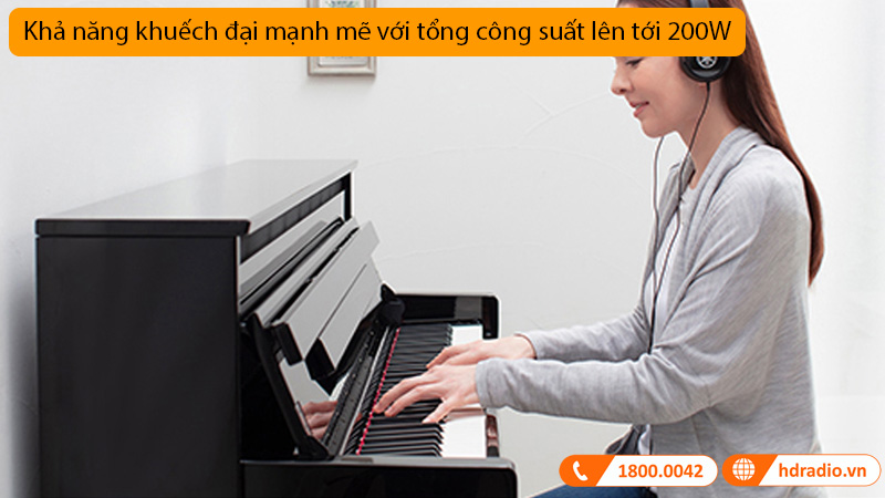 Đàn Piano Yamaha CLP-745