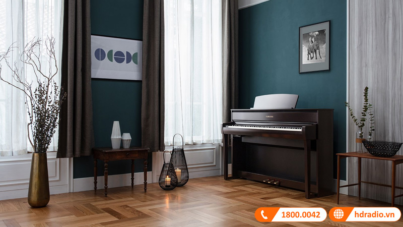 Đàn Piano Yamaha CLP-745