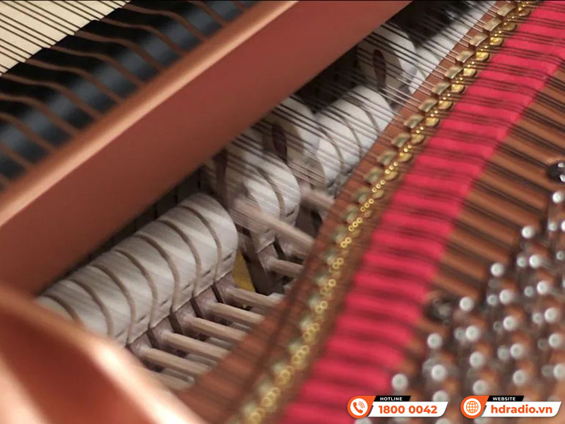 Đàn Piano Yamaha CLP-825