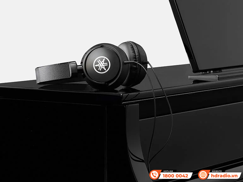 Đàn Piano Yamaha CLP-825