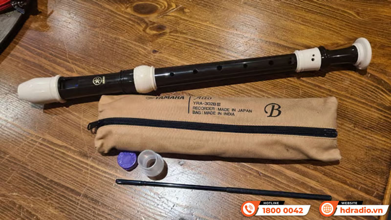 Sáo tiêu Yamaha YRA-302BIII