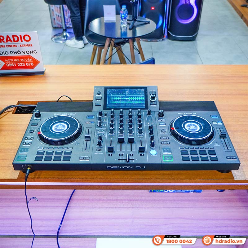 Bàn DJ Denon SC Live 4