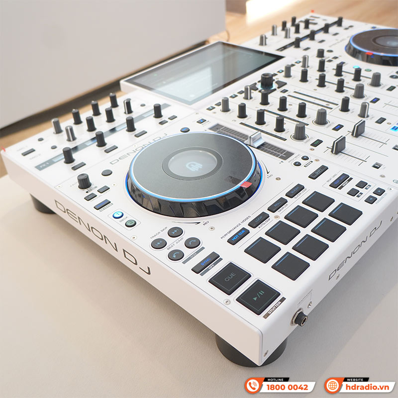 Bàn DJ Denon Prime 4+