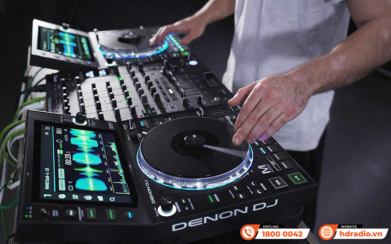 Trình phát Bàn DJ Denon SC6000M