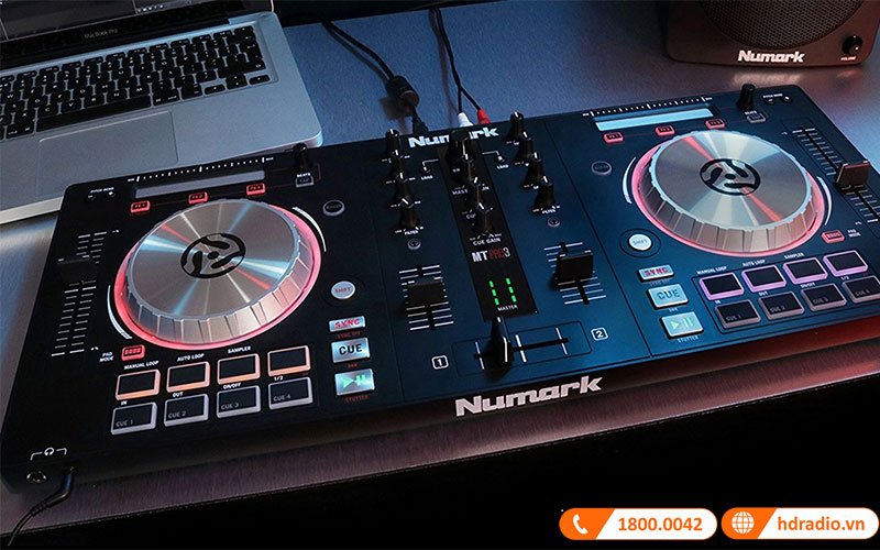 Bàn DJ Numark Mixtrack Pro 3 