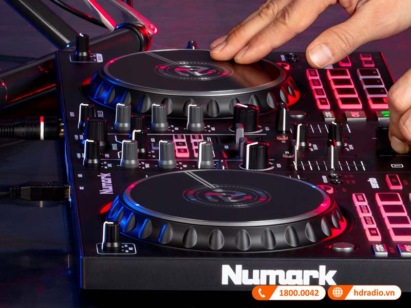 Bàn DJ Numark Mixtrack Pro FX 