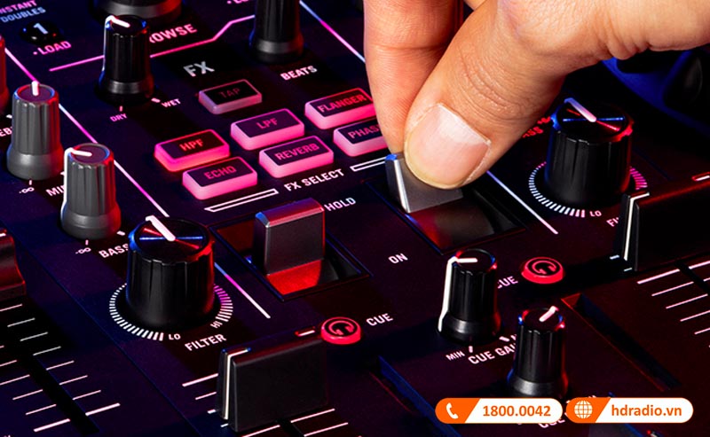 Numark Mixtrack Pro FX 