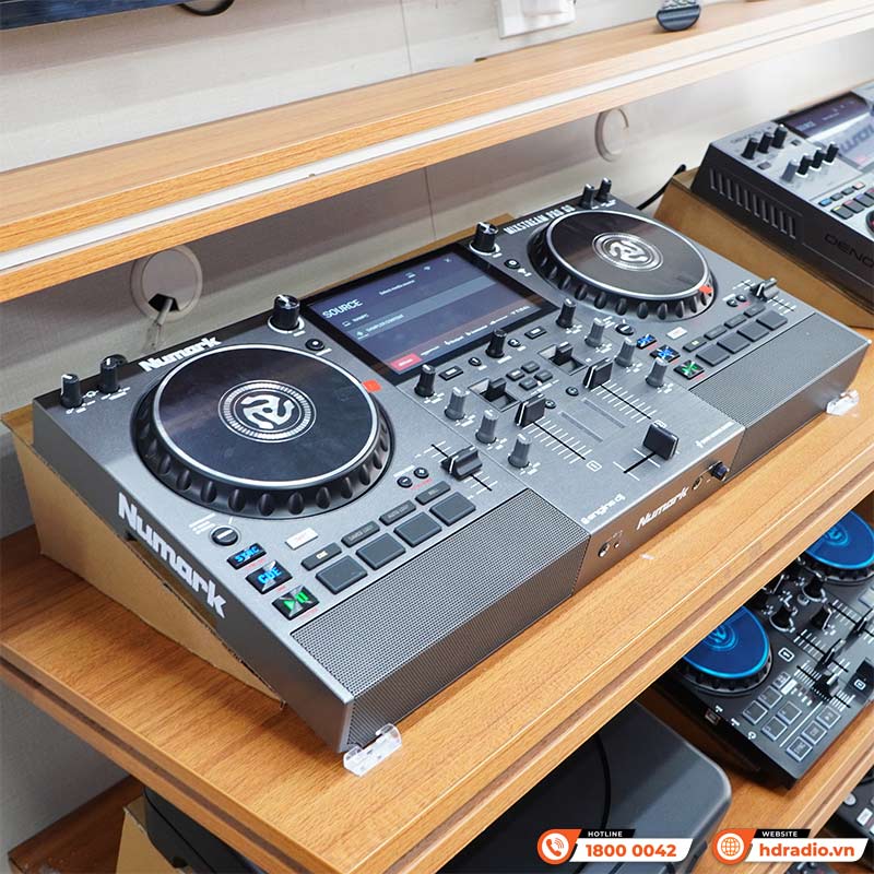 Bàn DJ Numark Mixstream Pro Go, Có loa, pin 5.5h, USB, màn cảm ứng, WiFi, Bluetooth, 3.7kg, Mới-2