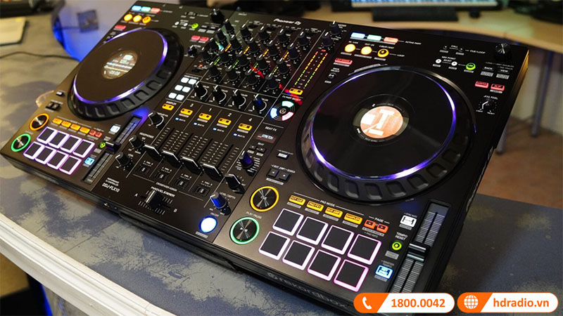 mat tren cua ban dj DDJ-FLX10