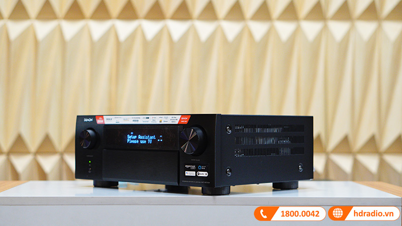 AVC-X6700H khung máy bằng kim loại