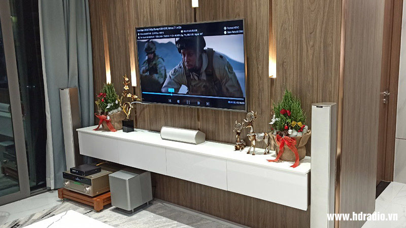 loa xem phim sống động