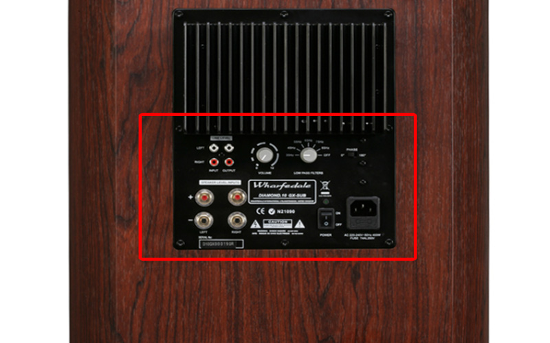 Loa Sub Wharfedale Diamond 10.GX