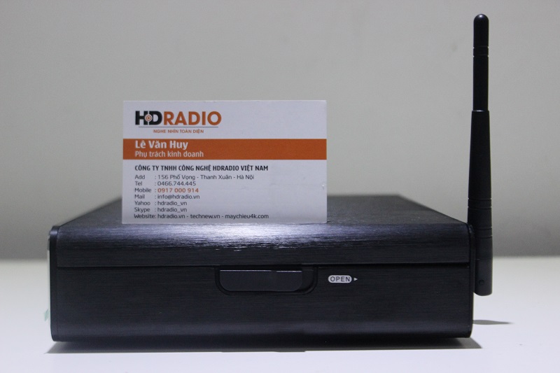 Mặt cạnh Android tv box himedia Q10 pro