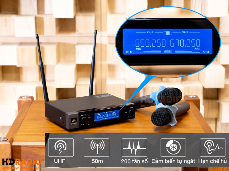 Micro không dây JBL VM200