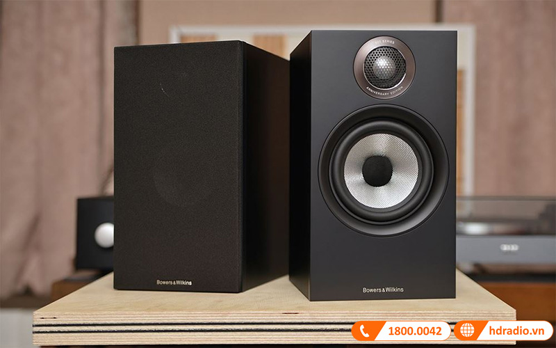 Loa B&W 607 Anniversary Edition