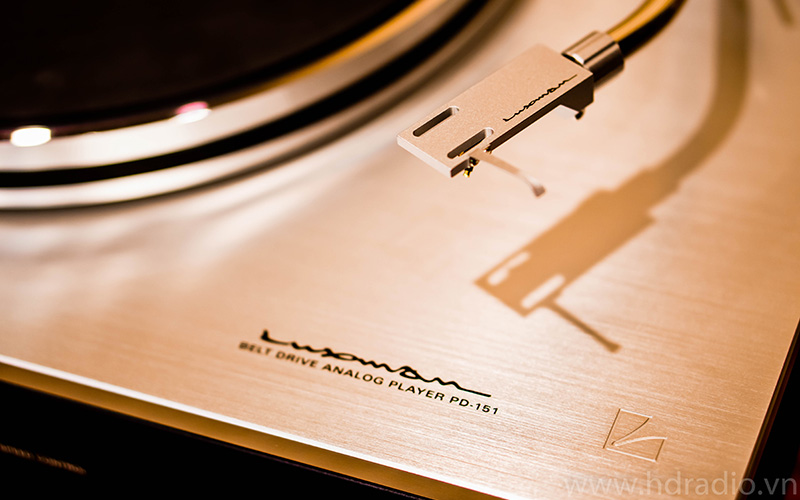 đầu gắn hộp mực trên Luxman PD-151