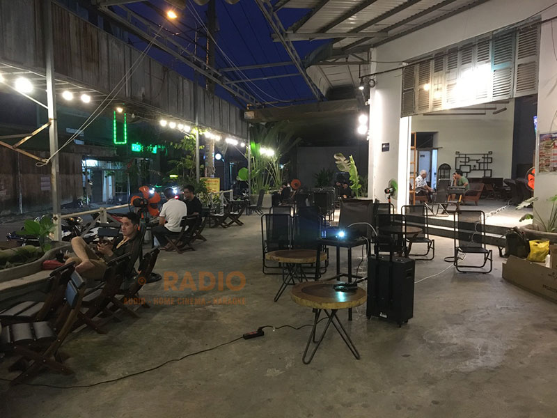 Lắp đặt máy chiếu cho WorldCup 2022