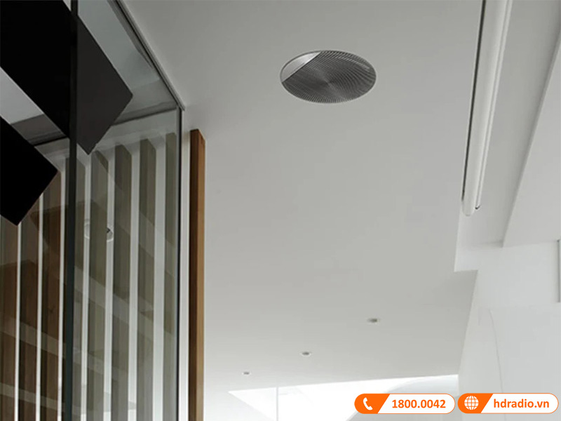 loa b&o celestial de dang gan len tran nha