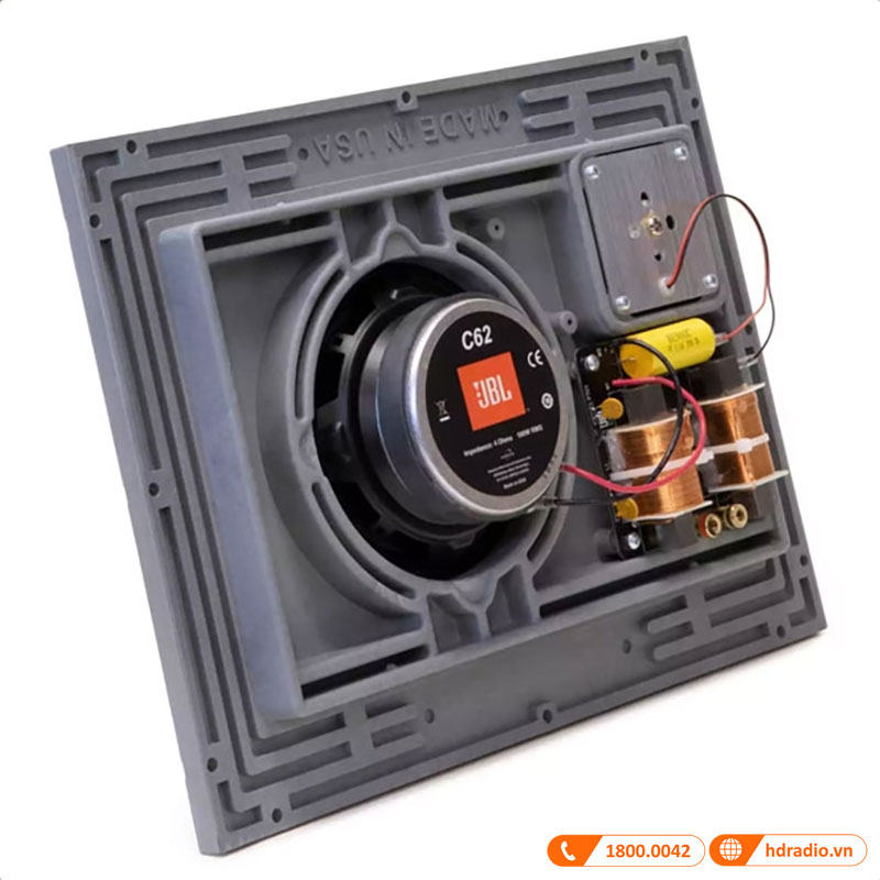 Bảng cách âm FidelityGlass™ độc quyền và vách ngăn cách âm đúc nén