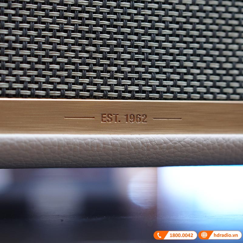 anh thuc te mat sau Loa Marshall Woburn 2