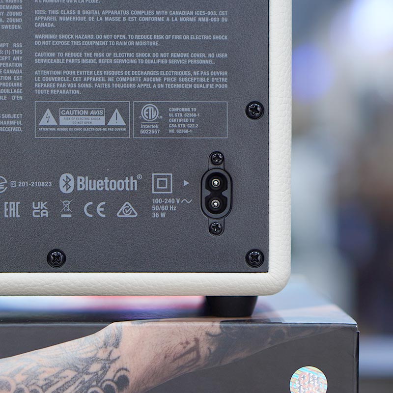 Loa Marshall Acton 3 ảnh thực tế 