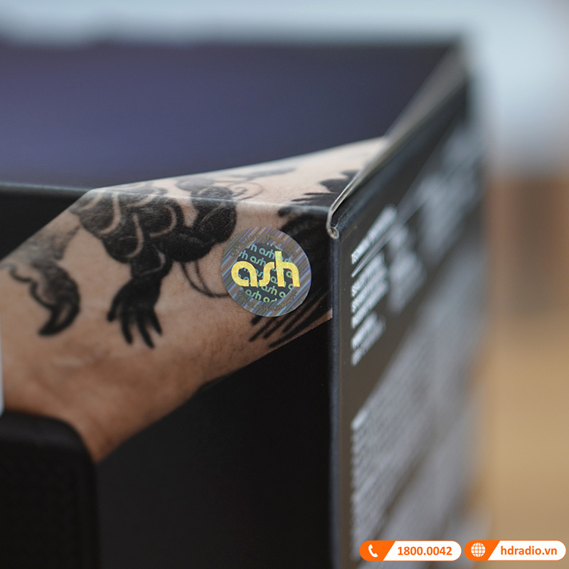 Loa Marshall Emberton II-2