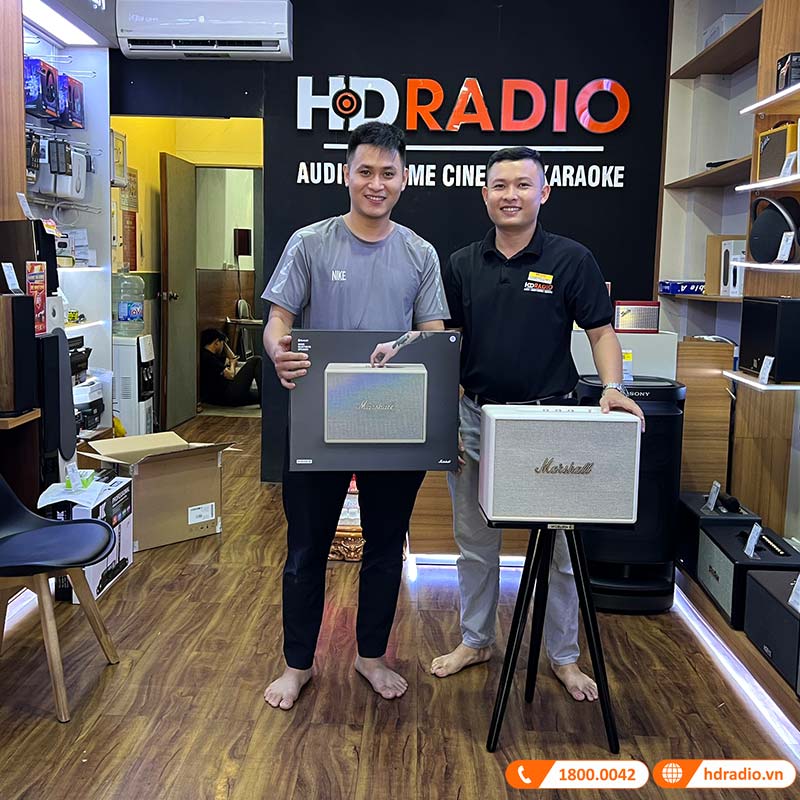 khách hàng mua loa marshall và chân loa marshall tại hdradio