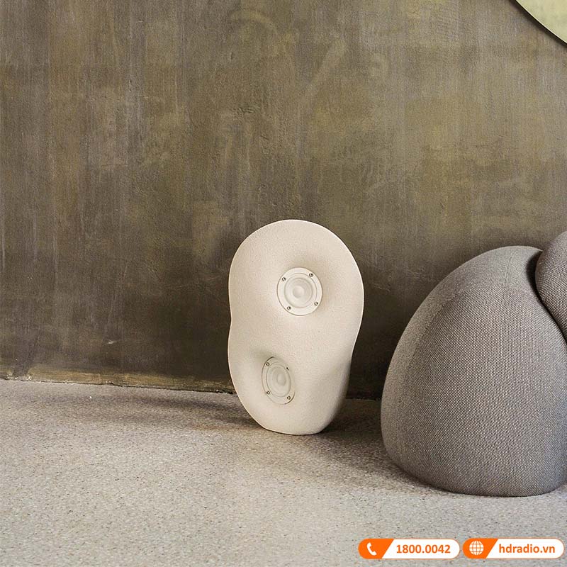 Loa Transparent Acoustic Sculpture