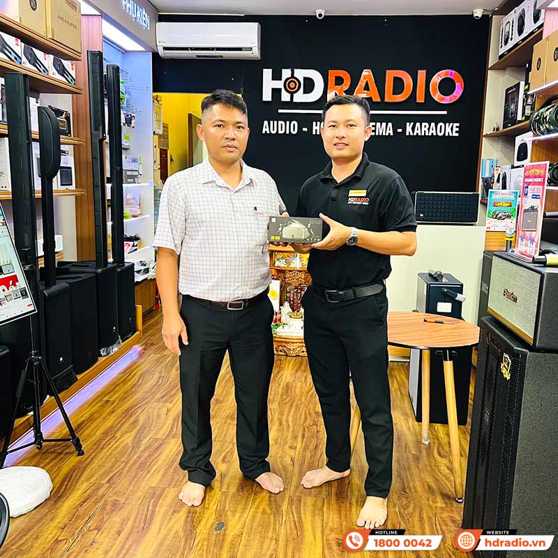 khach hang mua loa alpha works w38 chinh hang tai hdradio