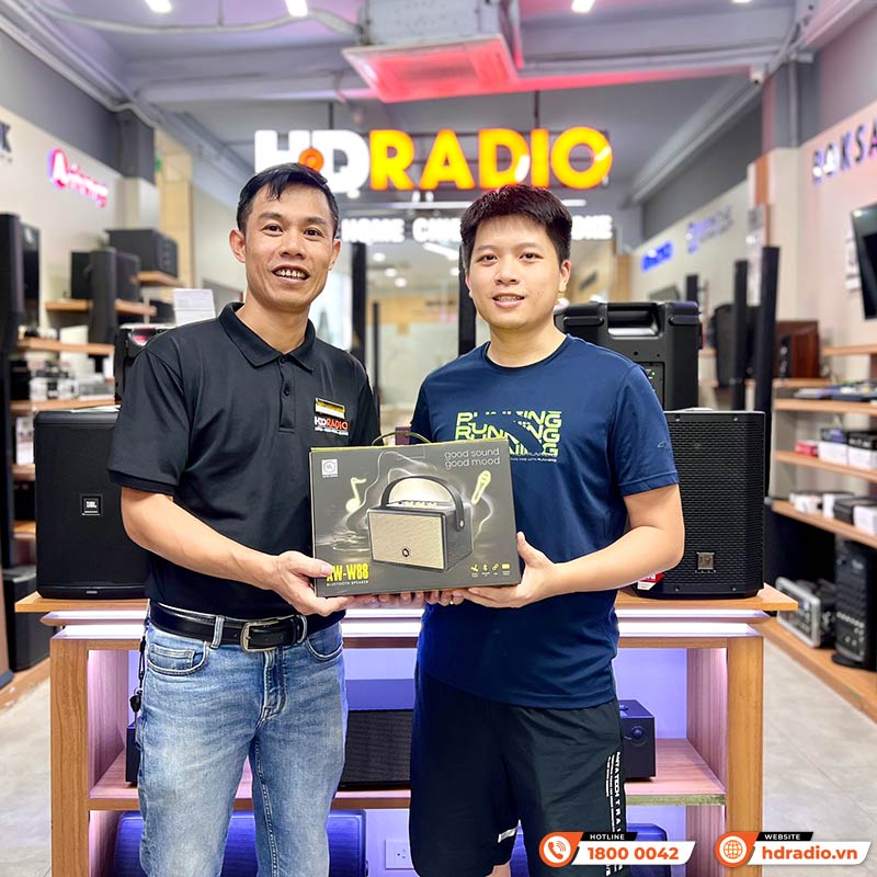 khách hàng mua Loa Alpha Works W88 chính hãng tại hdradio