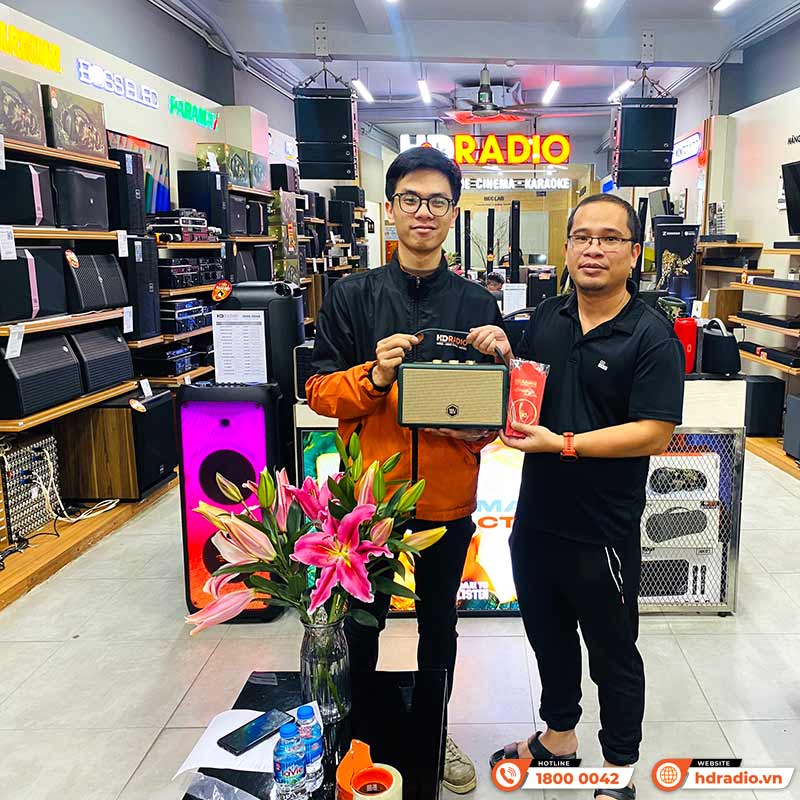 khách hàng mua Loa Alpha Works W88 chính hãng tại hdradio