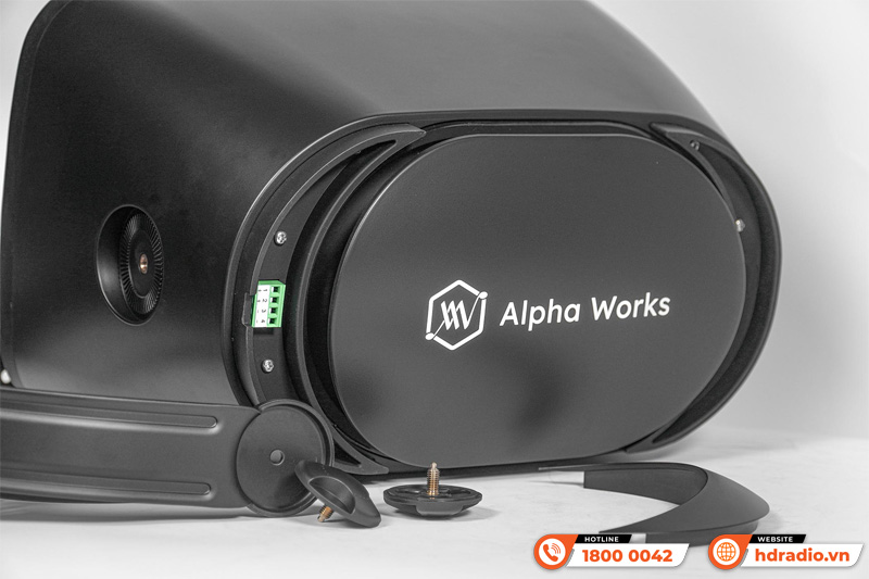 Loa Alpha Works AW82