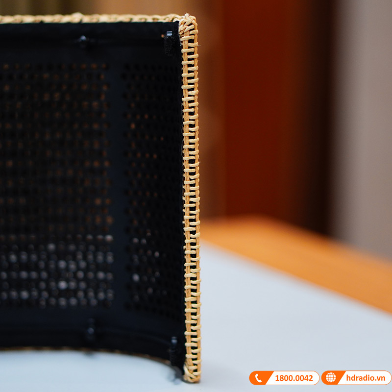 Loa B&O Beosound A5 ảnh thực tế