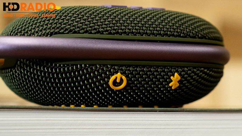 nút nguồn avf nút bluetooth trên JBL Clip 4