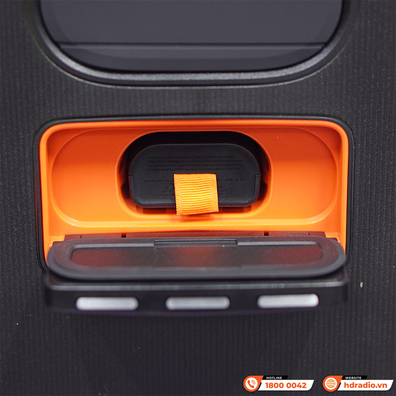 Loa JBL PartyBox Club 120, Pin 12 Giờ, Công Suất 160W, LED Đẹp, AUX, Micro, Bluetooth 5.3, IPX4, AI Sound Boost, Auracast, App JBL Partybox-11